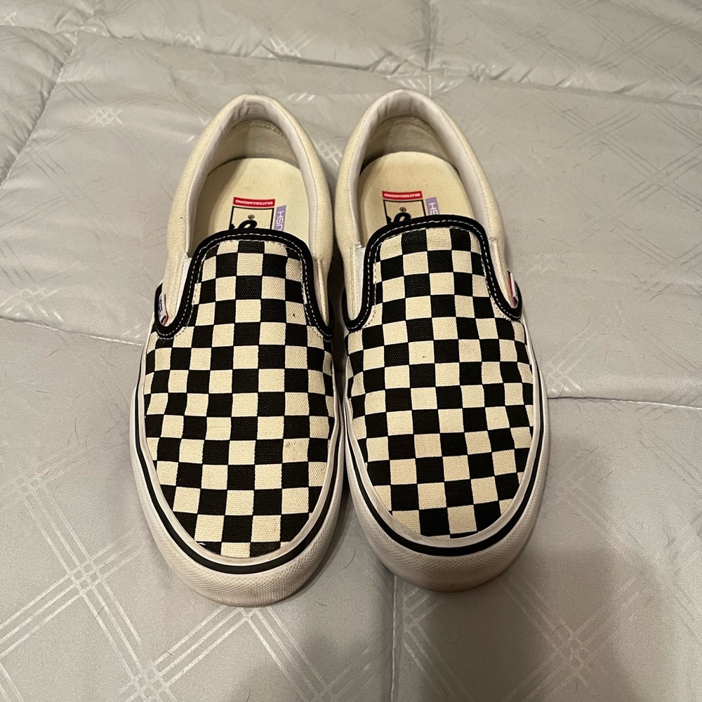 Vans slip on pro